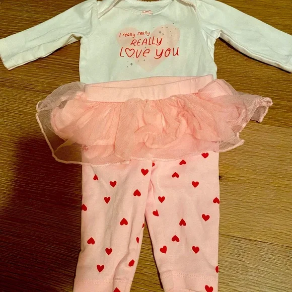 Carters Set - Picture 1 of 3